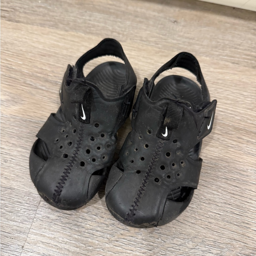 Nike Kids Black Sandals